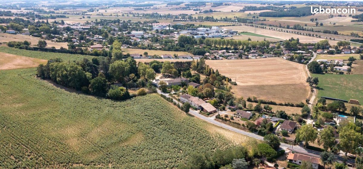 Terrain 983 m² Verfeil · 125 000 €