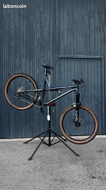 VTT Commencal meta (image 1)