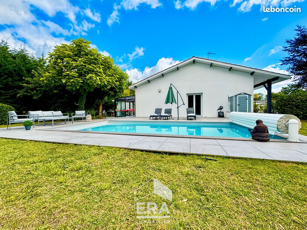 Maison 8 pièces 217 m² · à Pessac · 217 m² · 754 000 €