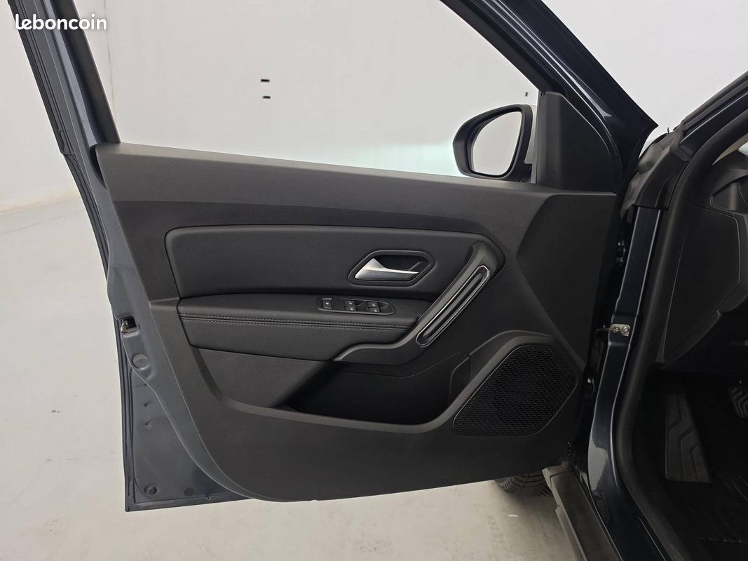 DACIA Duster ECO-G 100 4x2 Journey (image 11)