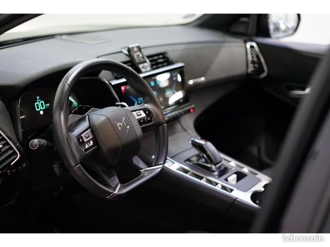 DS DS 7 CROSSBACK DS7 Crossback E-Tense - 300 - 4x4 Louvre PHASE 1 (image 8)