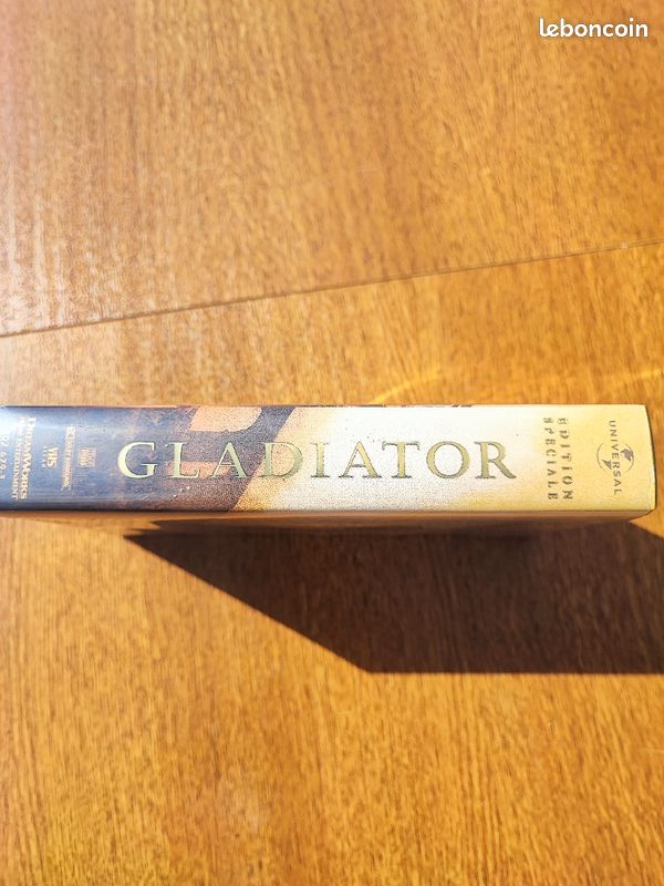 Cassette VHS de collection Gladiator version originale (image 2)