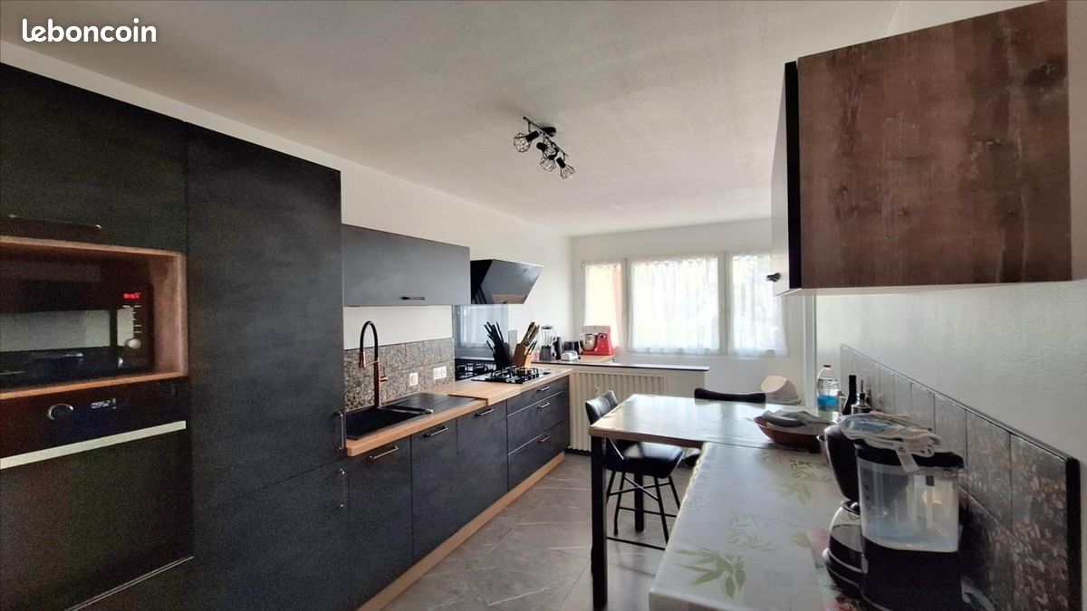 Appartement 5 pièces 106 m² · à Épinal · 106 m² · 140 000 €