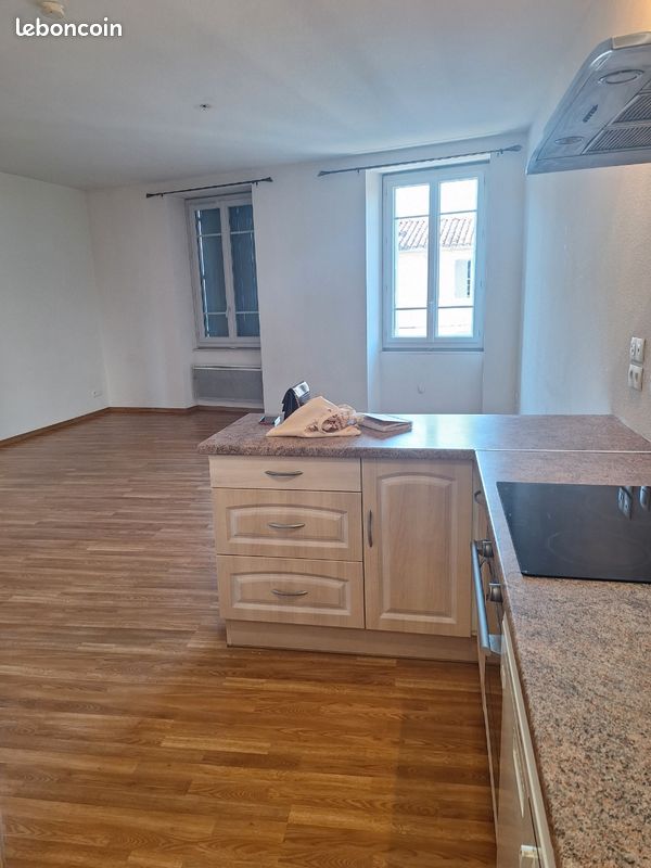 Appartement 3 pièces 77 m² · à Castres · 77 m² · 640 €