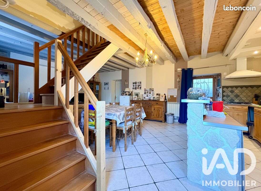 Maison 2 pièces 64 m² · à Culan · 64 m² · 55 000 €