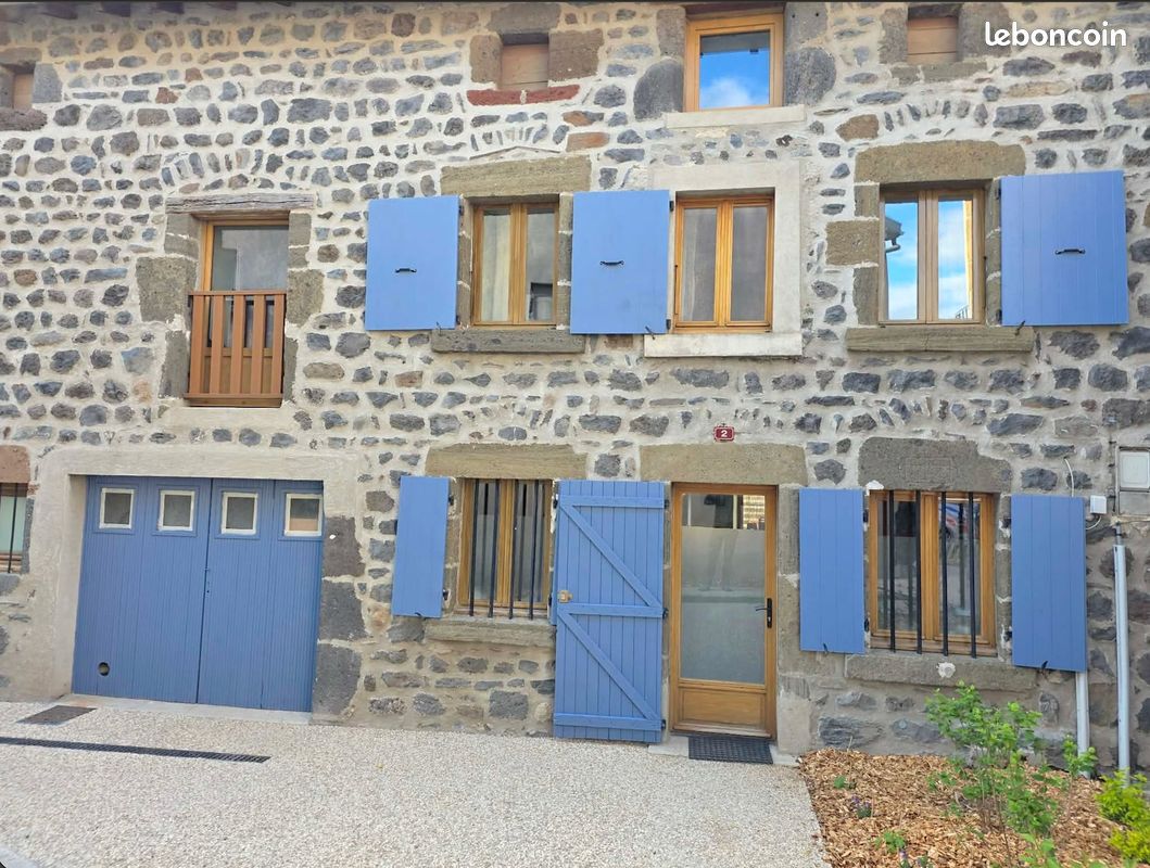 Maison 6 pièces 150 m² · à Sanssac-l'Église · 150 m² · 187 000 €