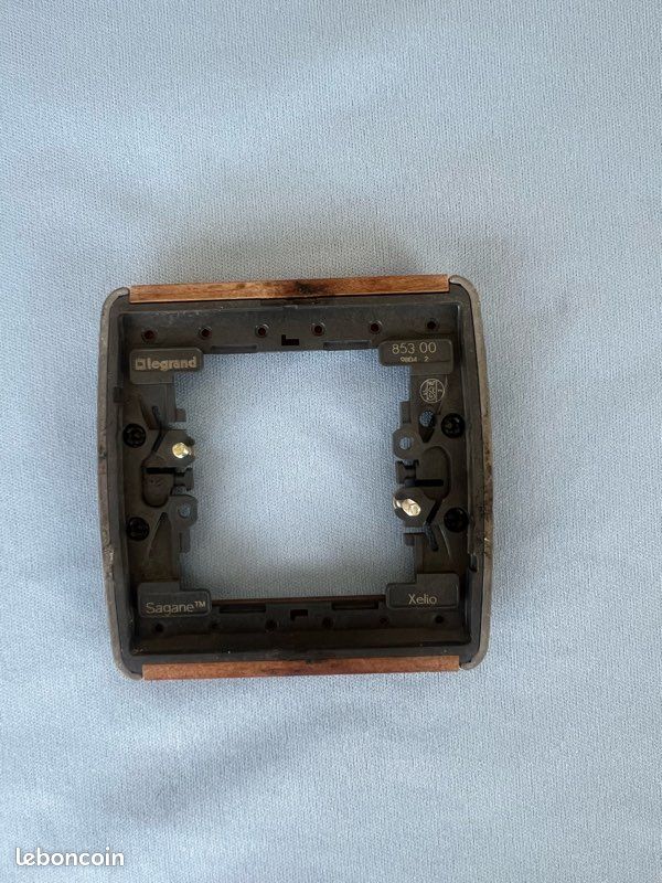 Legrand Sagane Plague Simple Xelio Bois Merisier 85300/ 853 00 (image 2)