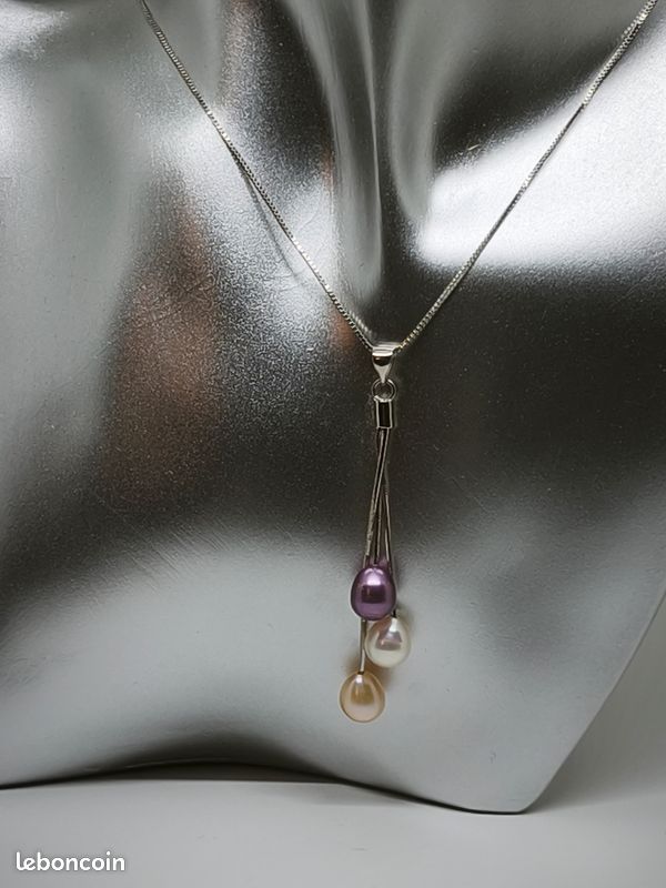Pendentif Grosse Perle de Culture d'eau douce forme baroque 14.7mm X17.5mm, bélière en argent