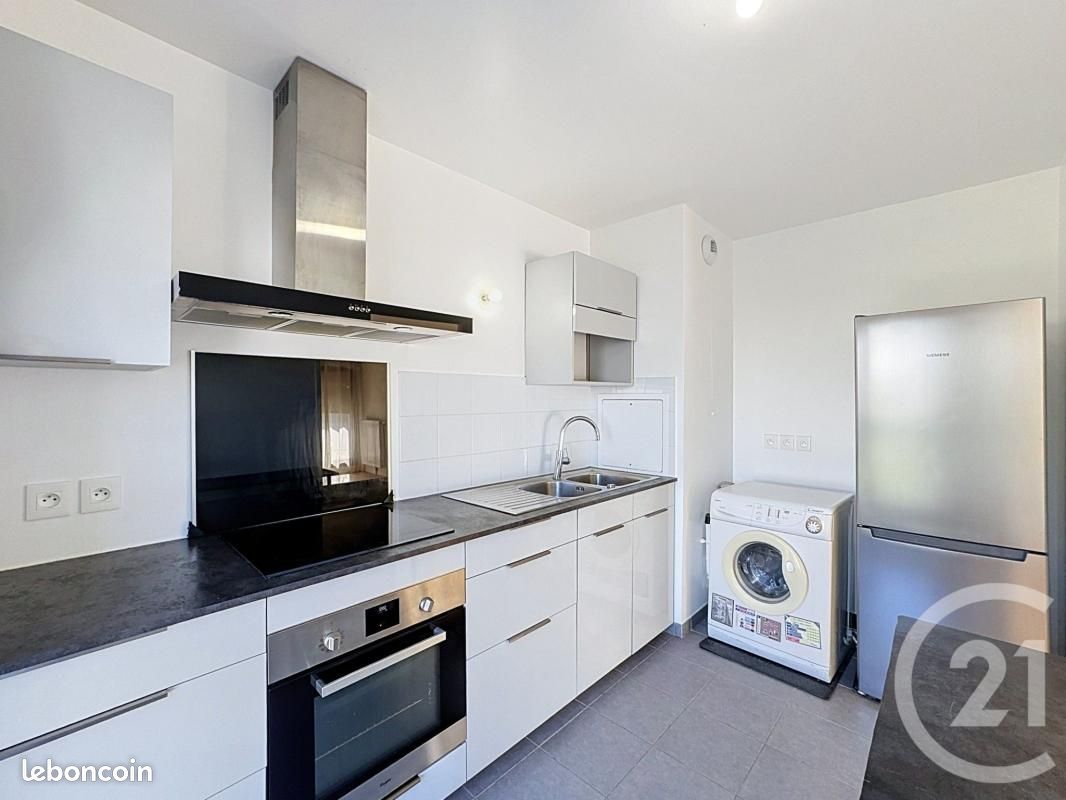 Appartement 3 pièces 66 m² · à Ivry-sur-Seine · 66 m² · 1 480 €/mois