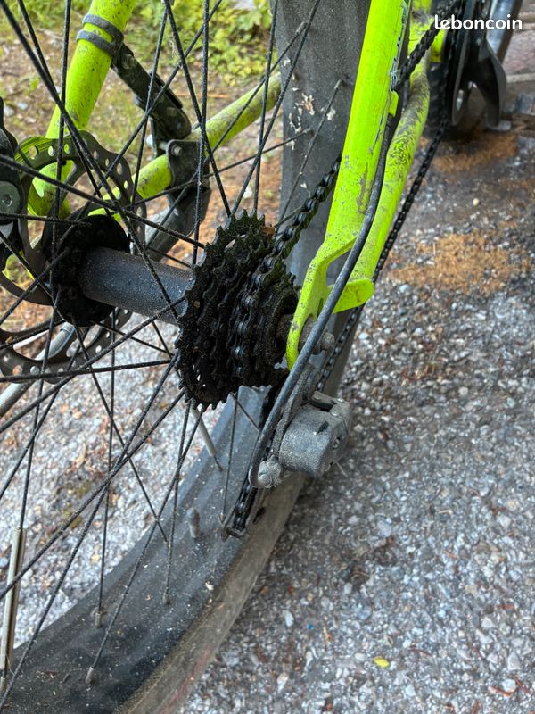 Magnifique fatbike jaune fluo pour enfant 24 pouces x 4 pouces (image 4)