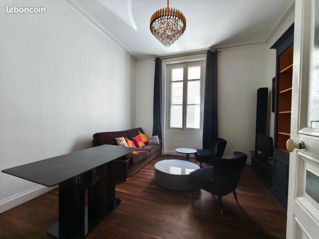 Appartement 3 pièces 109 m² · à Nantes · 109 m² · 1 080 €