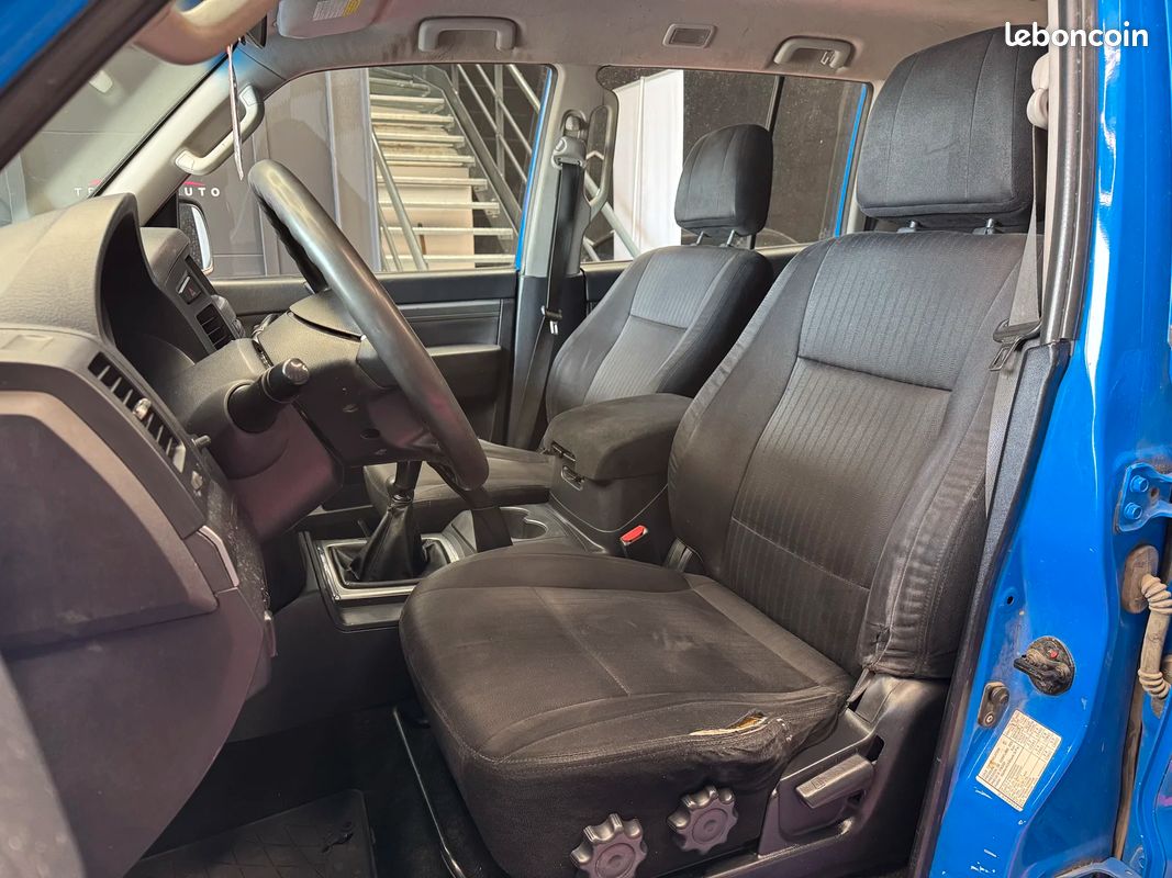 Mitsubishi PAJERO 3.2 DID 200ch (image 8)