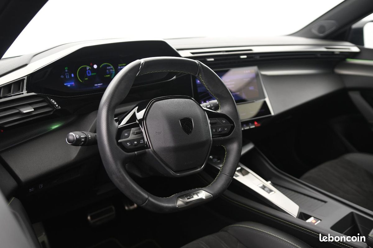 PEUGEOT 308 PHEV 180 e-EAT8 GT +VISIO 360 (image 12)