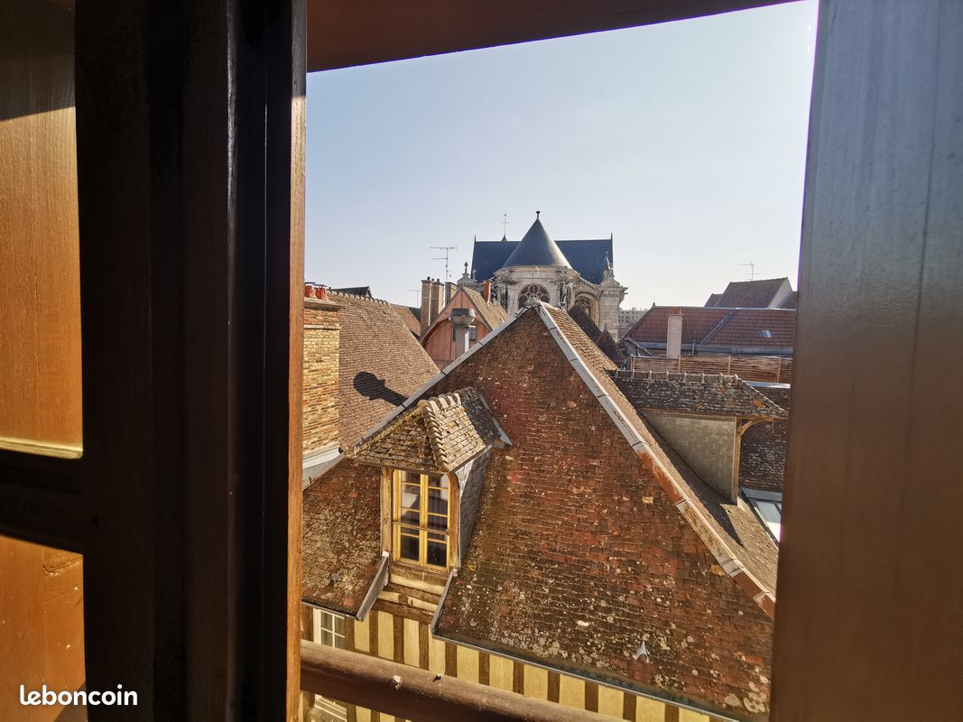 Appartement 3 pièces 70 m² · à Troyes · 70 m² · 710 €