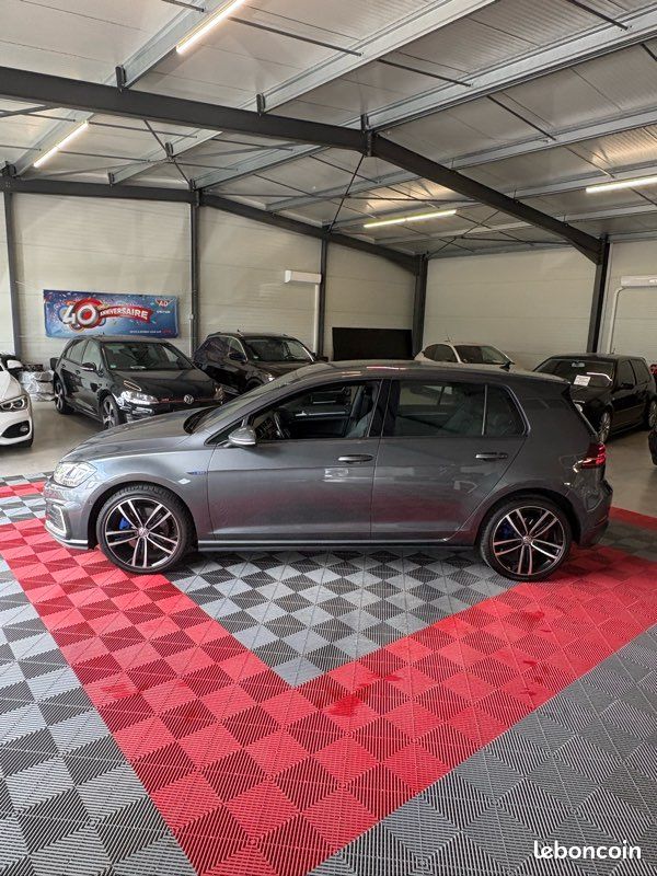 VOLKSWAGEN GOLF 7.5 GTE 204cv DSG6 HYBRIDE 5 Portes (image 10)