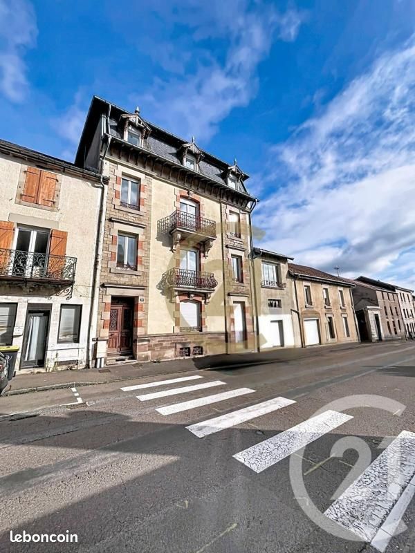 Immeuble 430 m² · à Luxeuil-les-Bains · 430 m² · 330 000 €