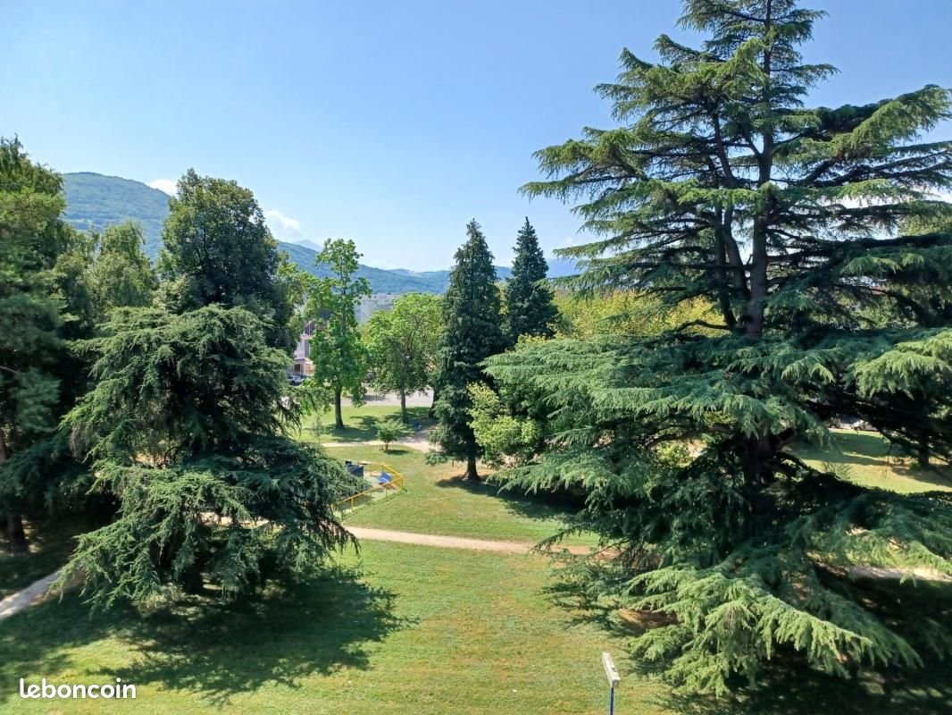Appartement 3 pièces 57 m² · à Saint-Martin-d'Hères · 57 m² · 350 €/mois
