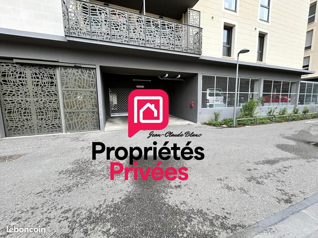 Parking 11 m² · à Cenon · 11 m² · 26 000 €