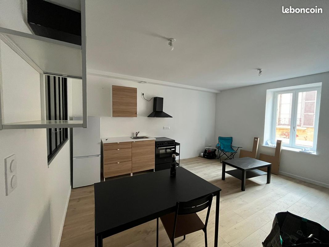 Appartement 2 pièces 51 m² · à Villefranche-sur-Saône · 51 m² · 695 €