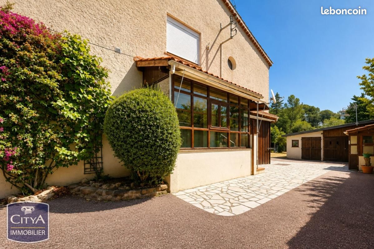 Appartement 4 pièces 74 m² · à Saint-Raphaël · 74 m² · 330 000 €
