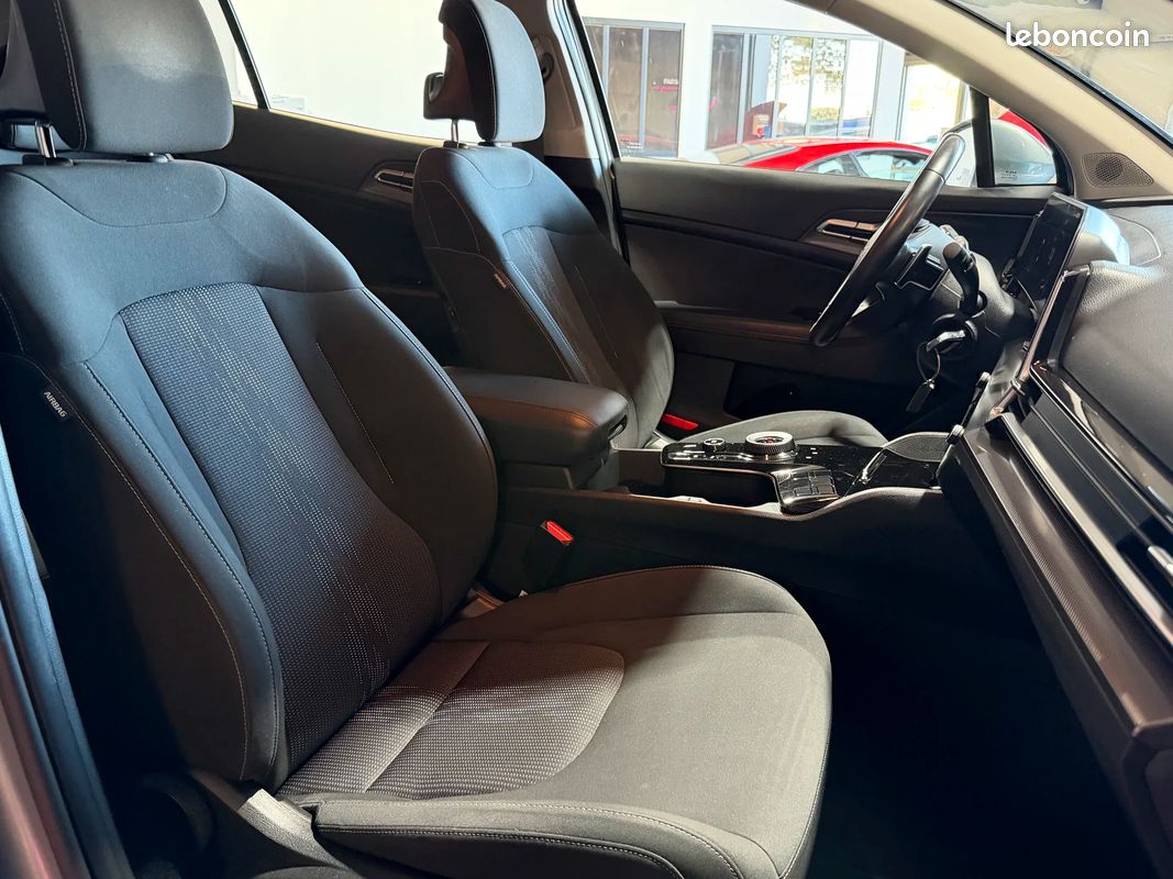 Kia SPORTAGE V (SVK) 1.6 T-GDI 16V 230 Hybrid 4x2 179 cv Boîte auto (image 27)