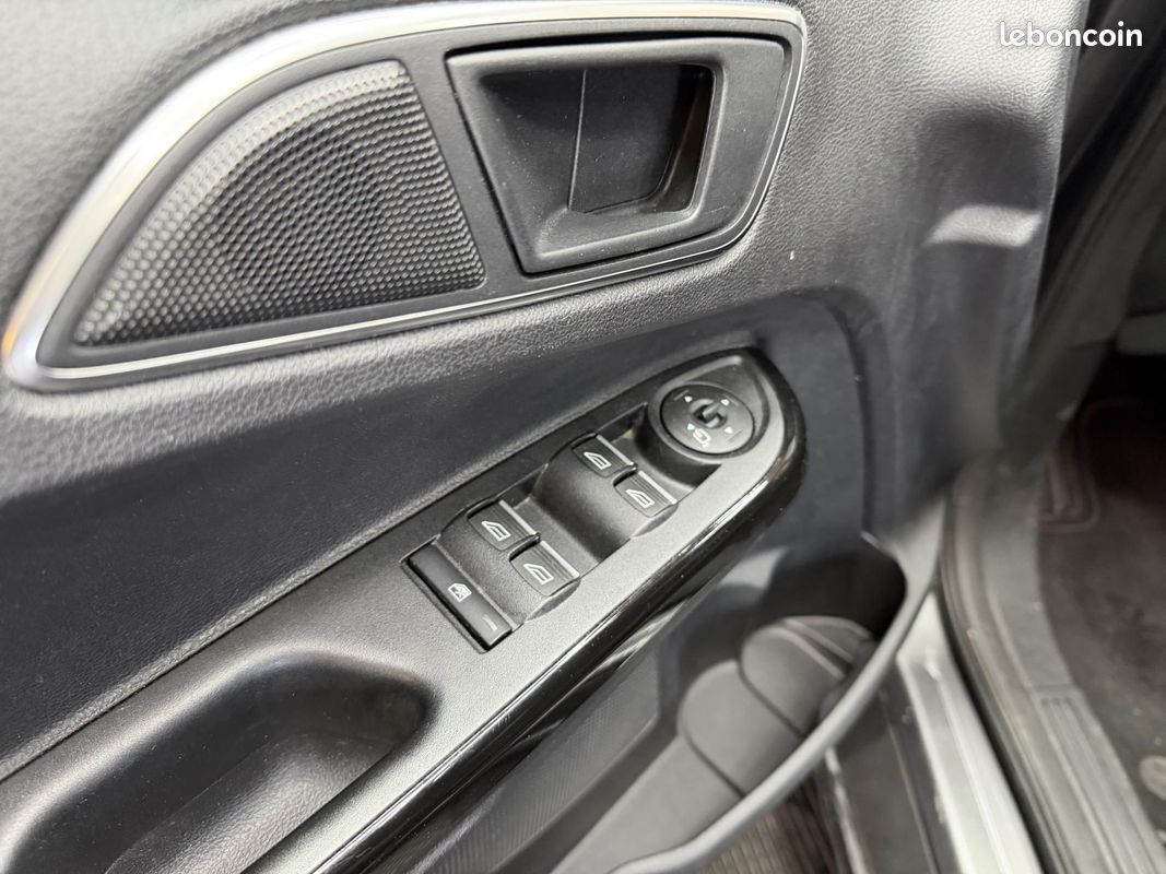 FORD B-MAX 1.0 SCTi EcoBoost - 125 S&S Titanium (image 7)