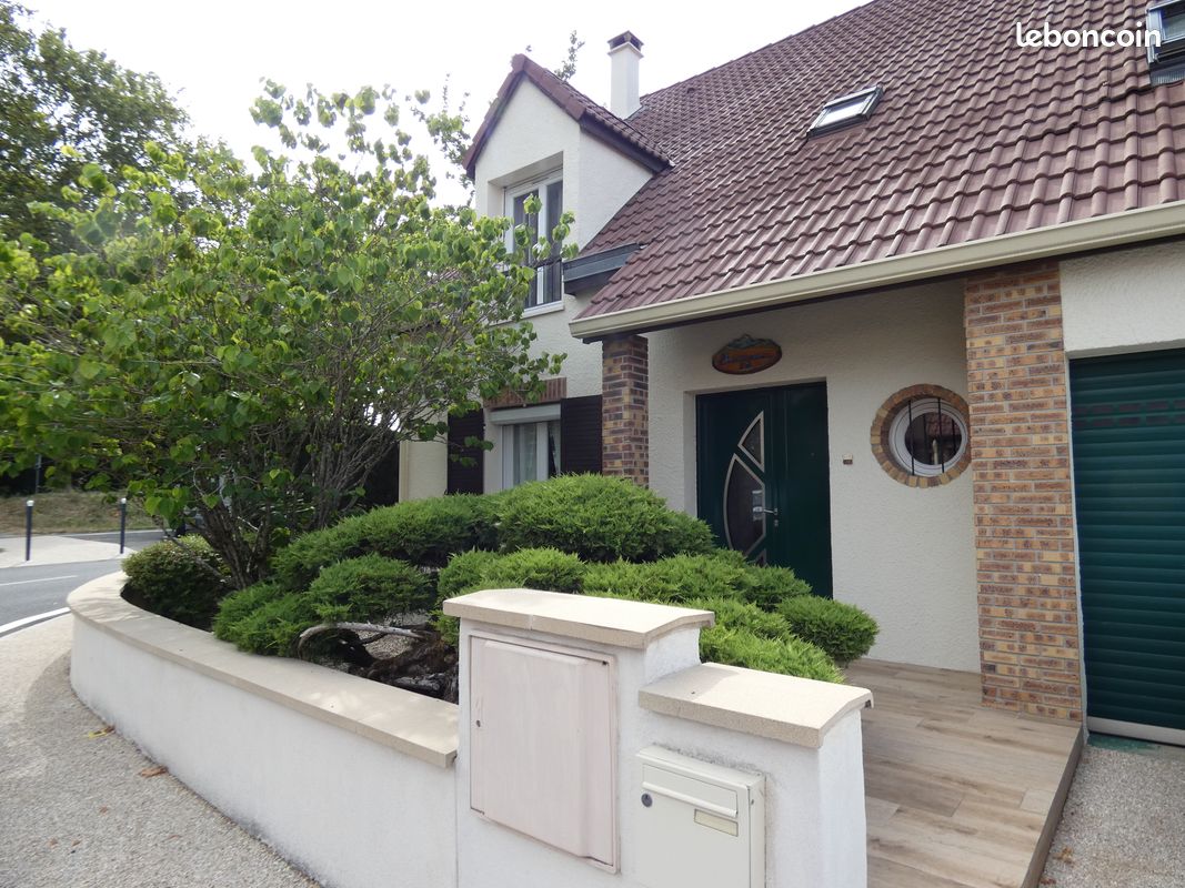 Maison 6 pièces 117 m² · à Plaisir · 117 m² · 470 000 €