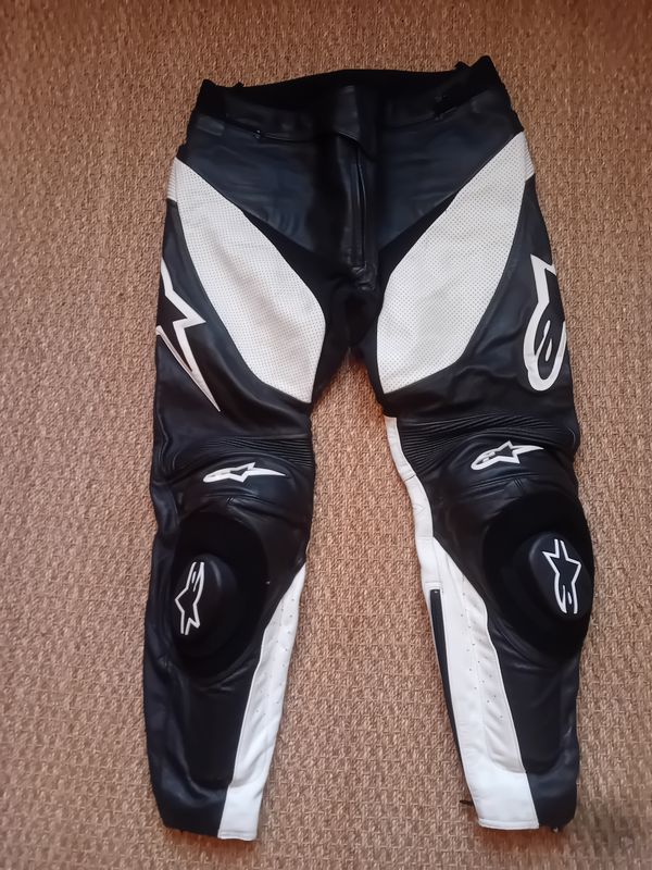 Pantalon Moto ALPINESTARS, cuir et textile, noir et blanc. Taille 56 -  Équipement moto