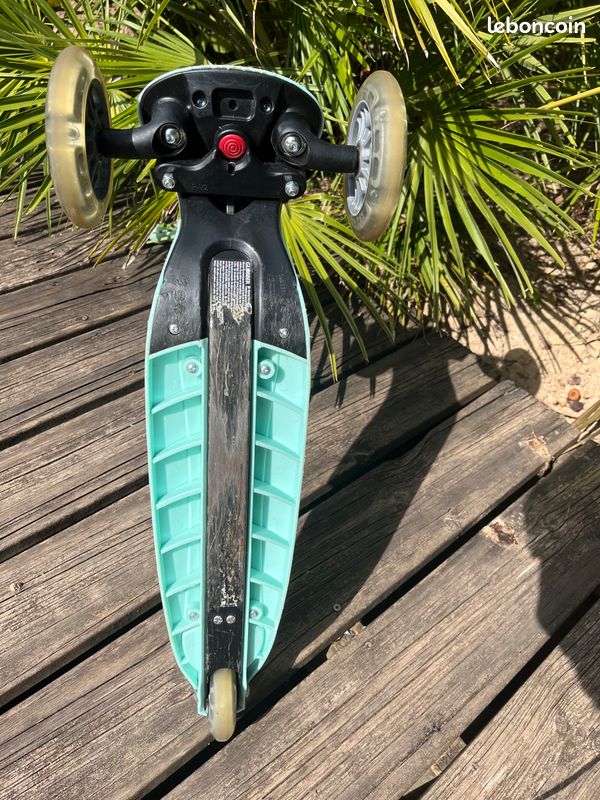 Trottinette 3 roues enfant Globber Primo Light (image 5)