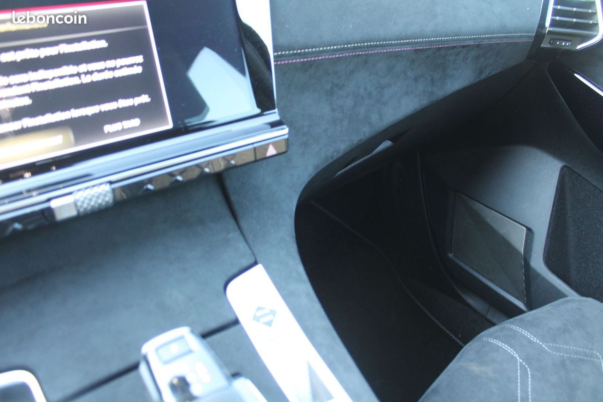 Ds DS 7 CROSSBACK II PALLAS DIESEL 130 EAT8 BOITE AUTO CAMÉRA 180 JANTES 19 GRAND GPS 3D FULL LEDS (image 29)