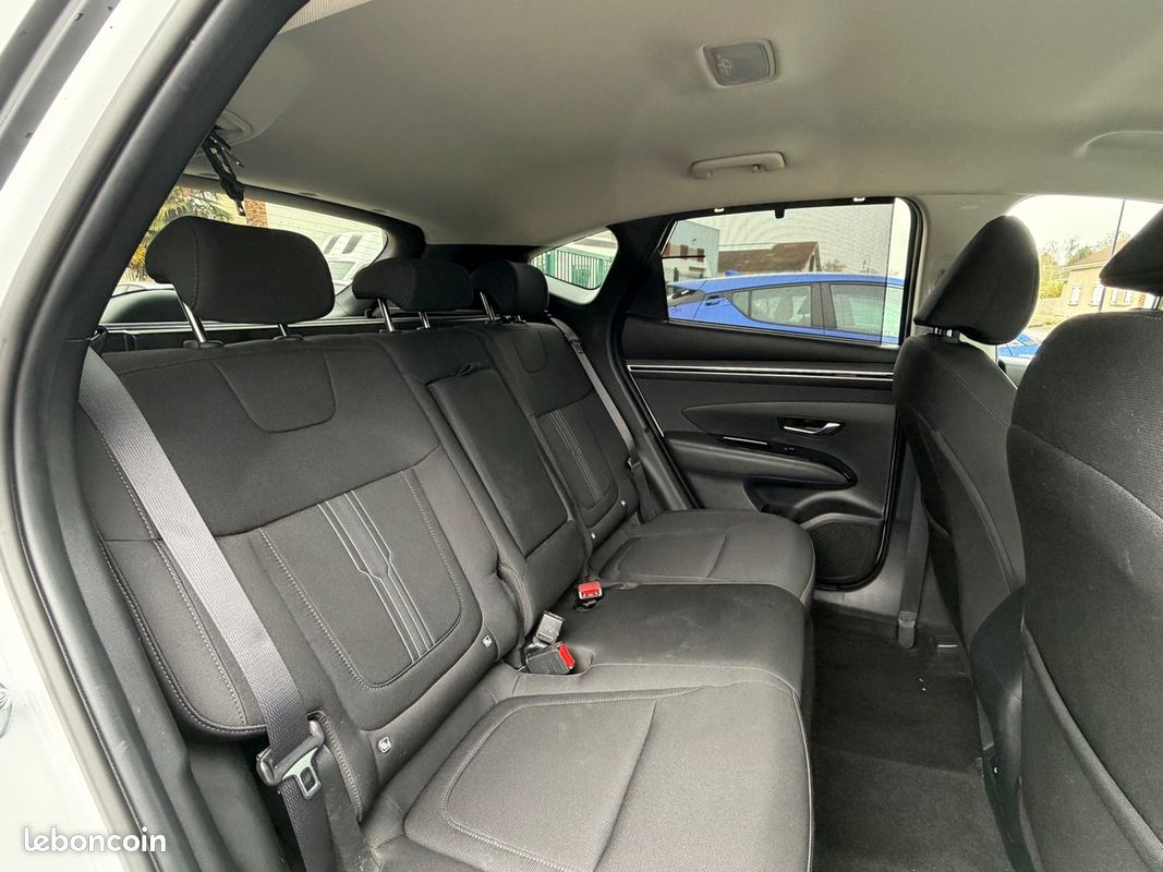Hyundai Tucson IV 1.6 T-GDI 150 HYBRID 48V INTUITIVE DCT-7 (image 12)