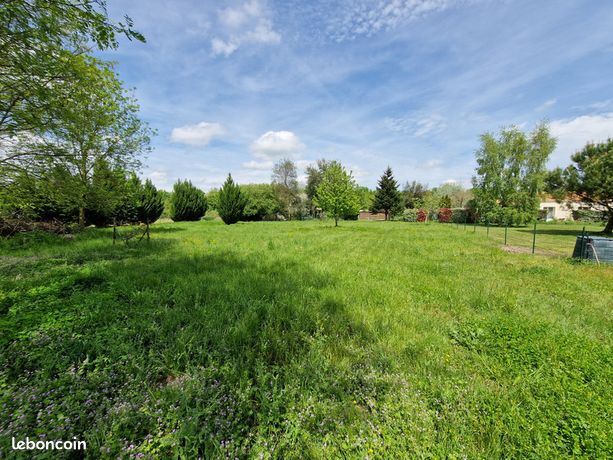 Terrain 2 245 m² Tonnay Charente