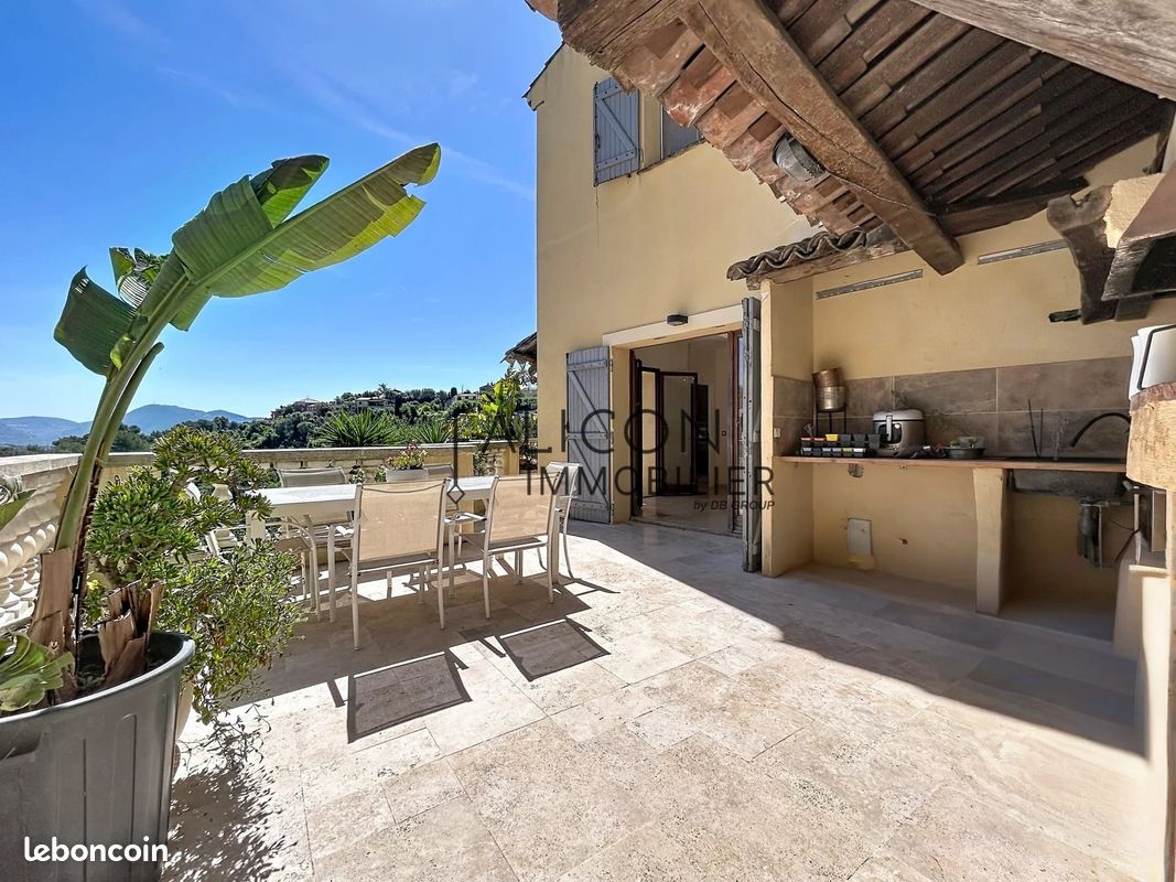 Maison 4 pièces 142 m² · à Falicon · 142 m² · 669 900 €