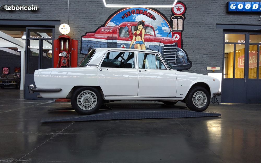 Alfa romeo berlina 2000 (image 4)