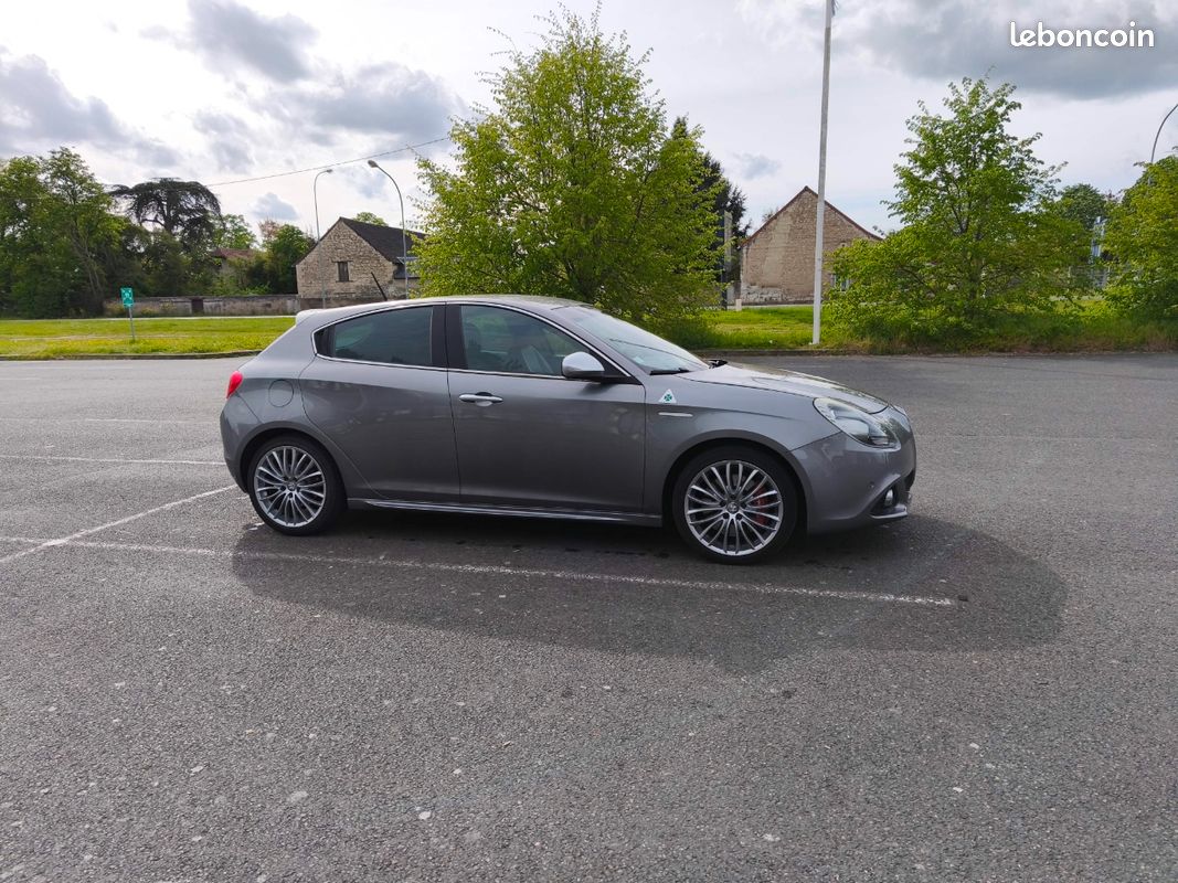Giulietta Quadrifolio 1.8TBI (image 2)