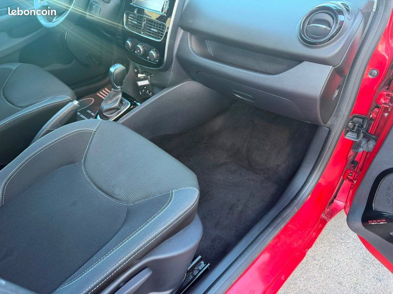 Renault clio 4 dci 90ch edc boite auto faibles kms (image 12)
