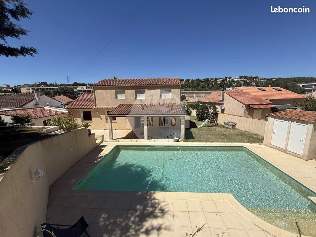 Maison 6 pièces 138 m² · à Carnoux-en-Provence · 138 m² · 2 455 €