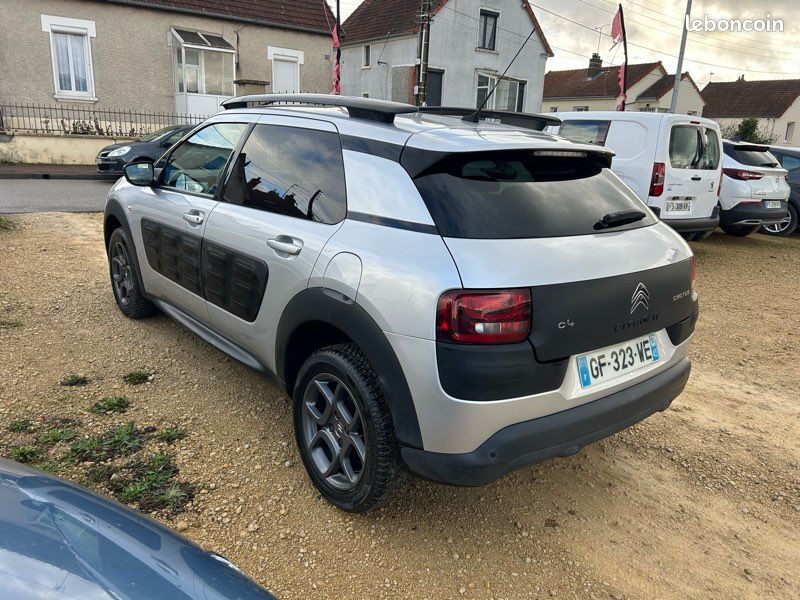 CITROËN C4 CACTUS 1.2 Pure Tech 82cv (image 5)