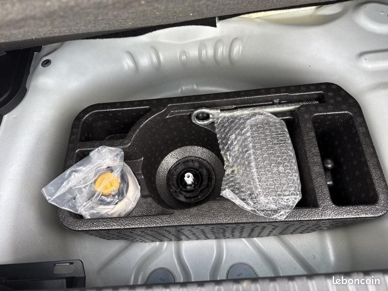 Citroen C3 Aircross Puretech RIPCURL 130 EAT6 (image 16)