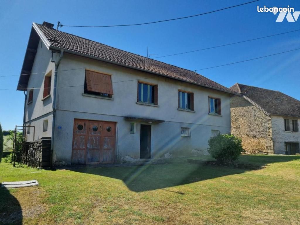 Maison 9 pièces 142 m² · à Étrabonne · 142 m² · 130 000 €
