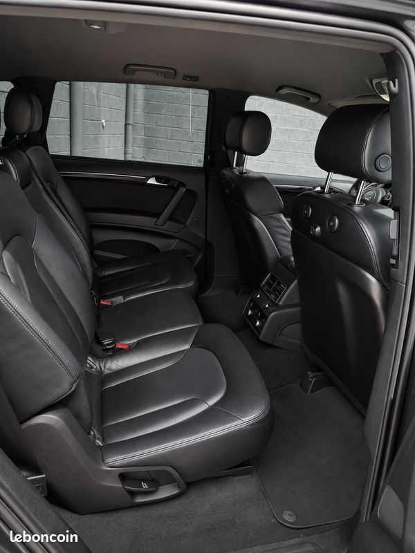 AUDI Q7 3.0 V6 TDI 245ch S line / 7 places 174000KM / GARANTIE (image 5)