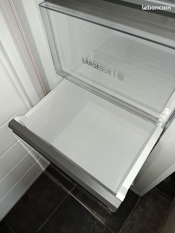 Congélateur armoire Haier 301 L No Frost – garantie oct. 2027 (image 3)