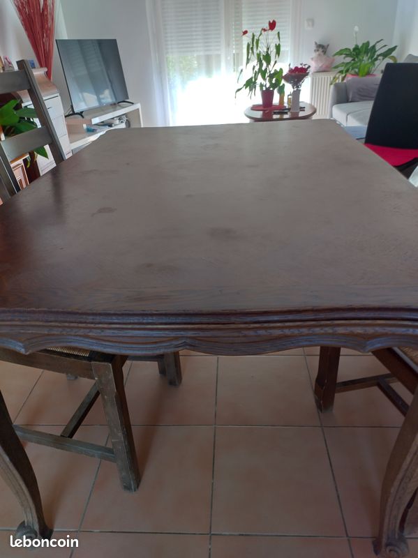 Table (image 1)