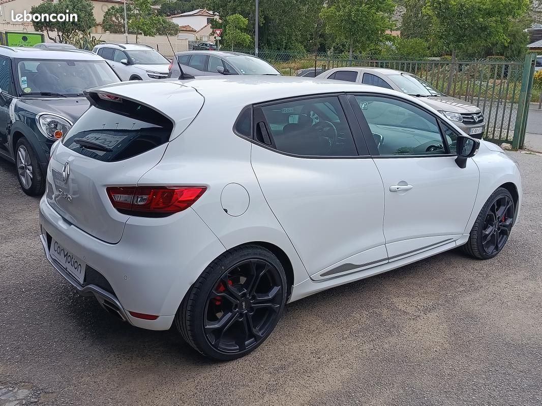 Renault Clio 4 RS 200 ch (image 4)