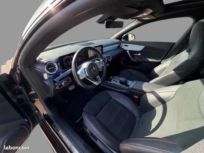 Mercedes CLA Shooting Brake 220 d AMG Line 2.0 190 8G-DCT Toit ouvrant Carplay (image 20)