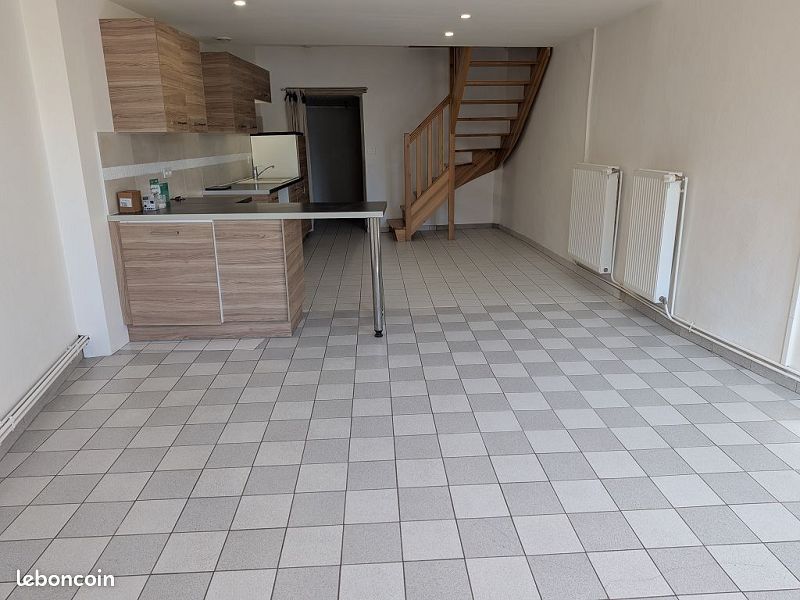 Maison 3 pièces 80 m² · à Bellegarde-en-Forez · 80 m² · 488 €/mois