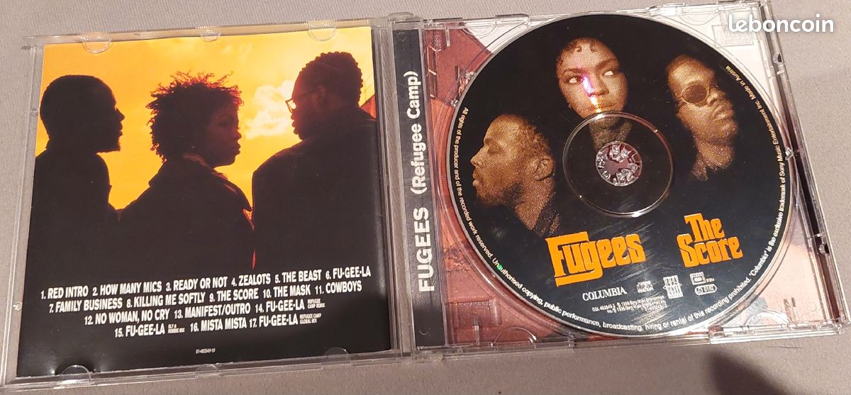 Cd Fugees the score (image 3)
