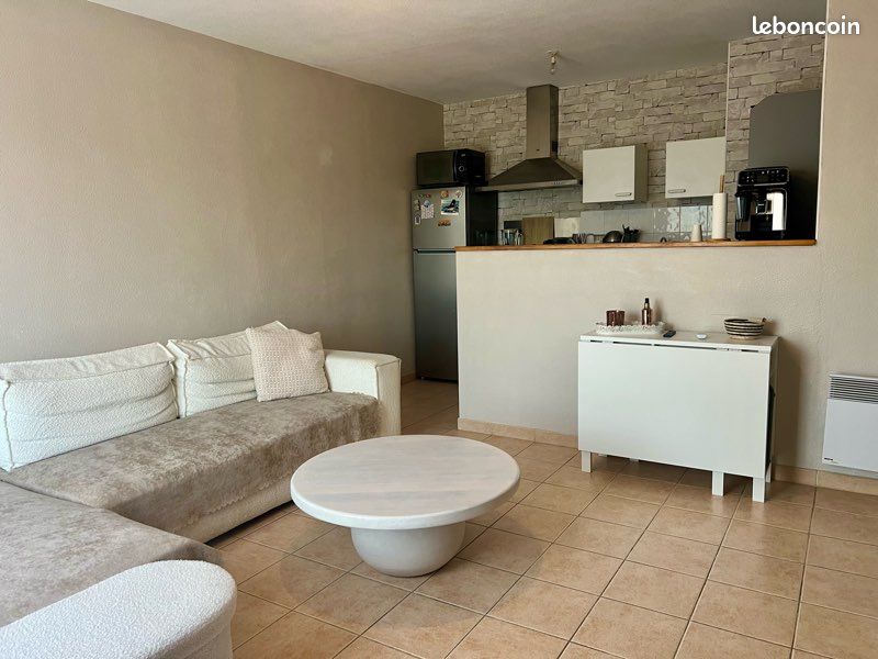 Appartement 2 pièces 43 m² · à L'Isle-sur-la-Sorgue · 43 m² · 750 €