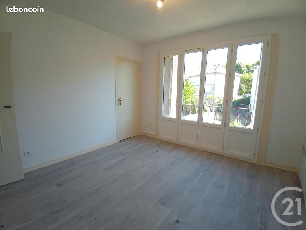 Appartement 2 pièces 35 m² · à Limoges · 35 m² · 330 €