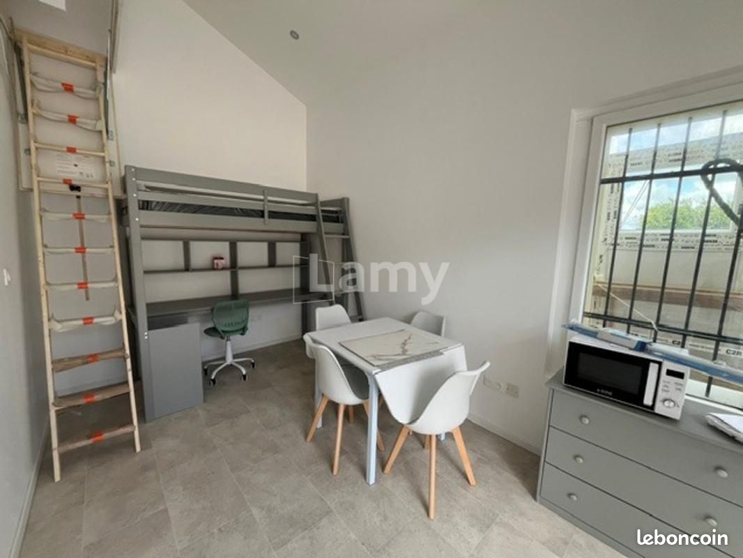 Appartement 1 pièce 17 m² · à Simiane-Collongue · 17 m² · 495 €/mois